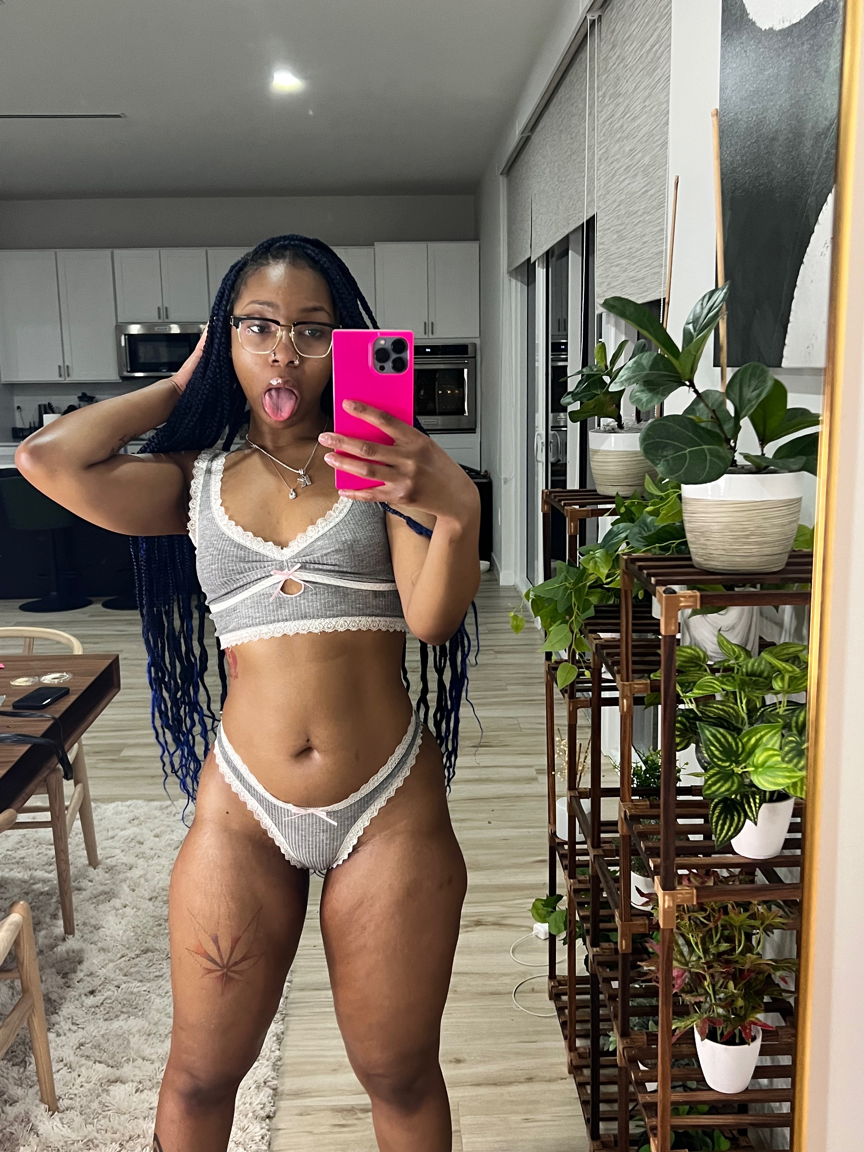 sugaarbadasf OnlyFans