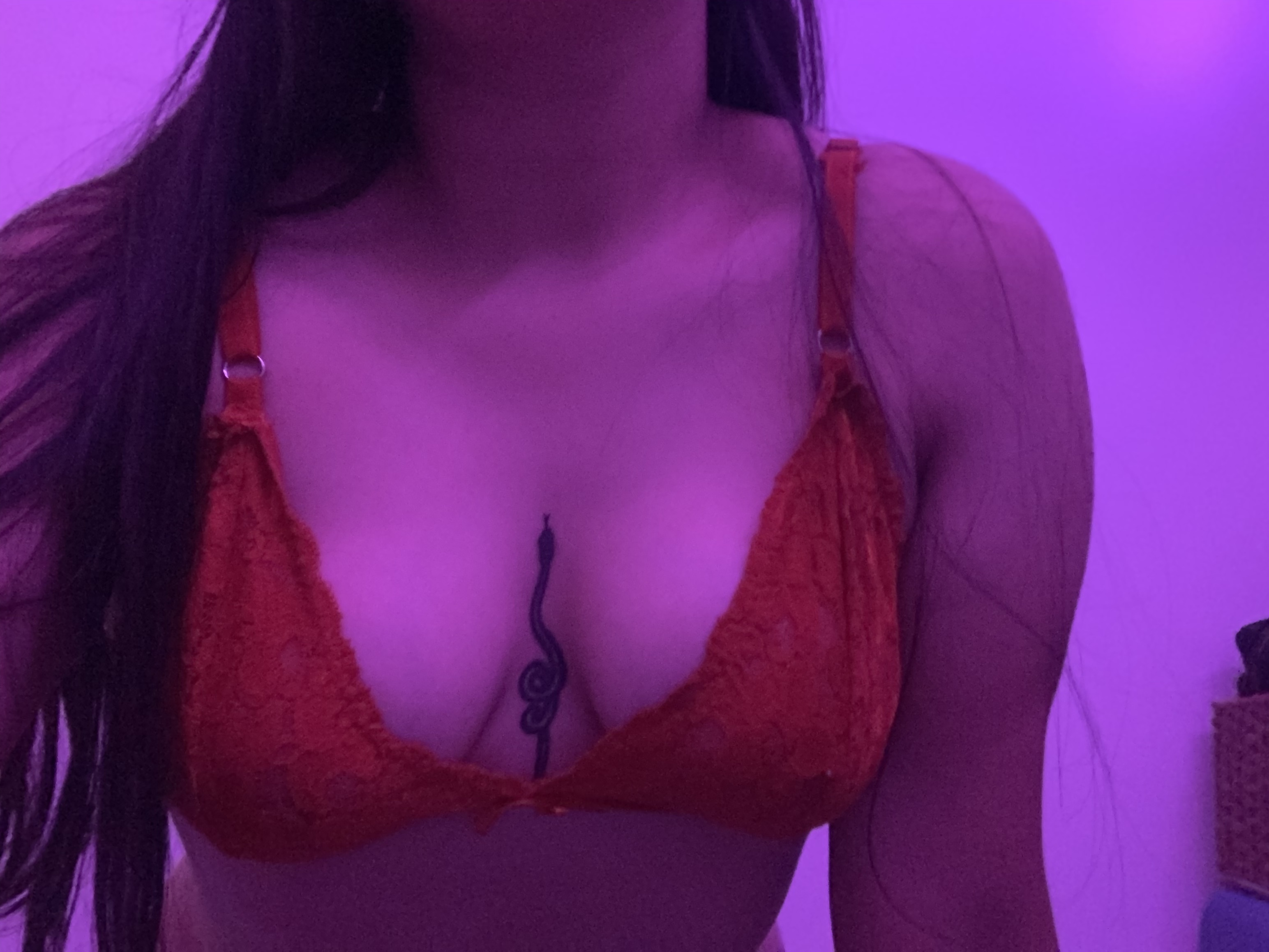 hornylatinaa OnlyFans