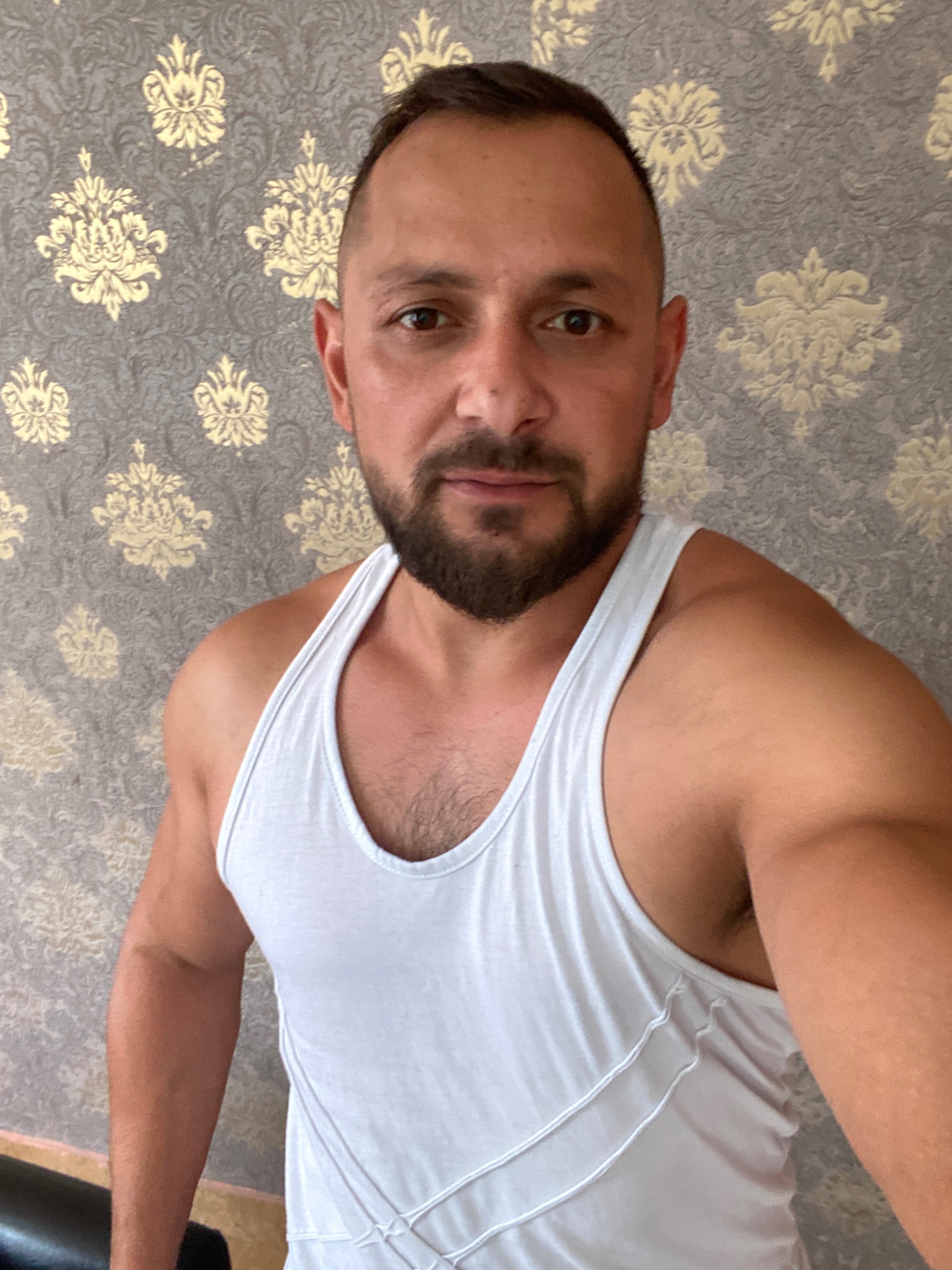 romanianmacho OnlyFans