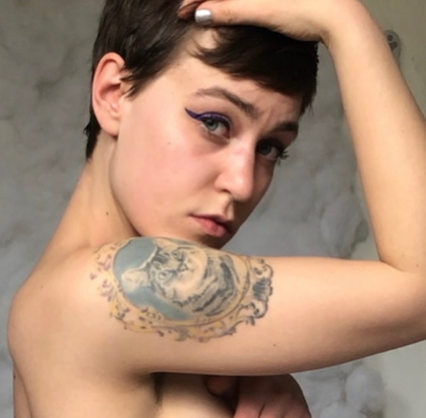 naughtylittlepeanut OnlyFans